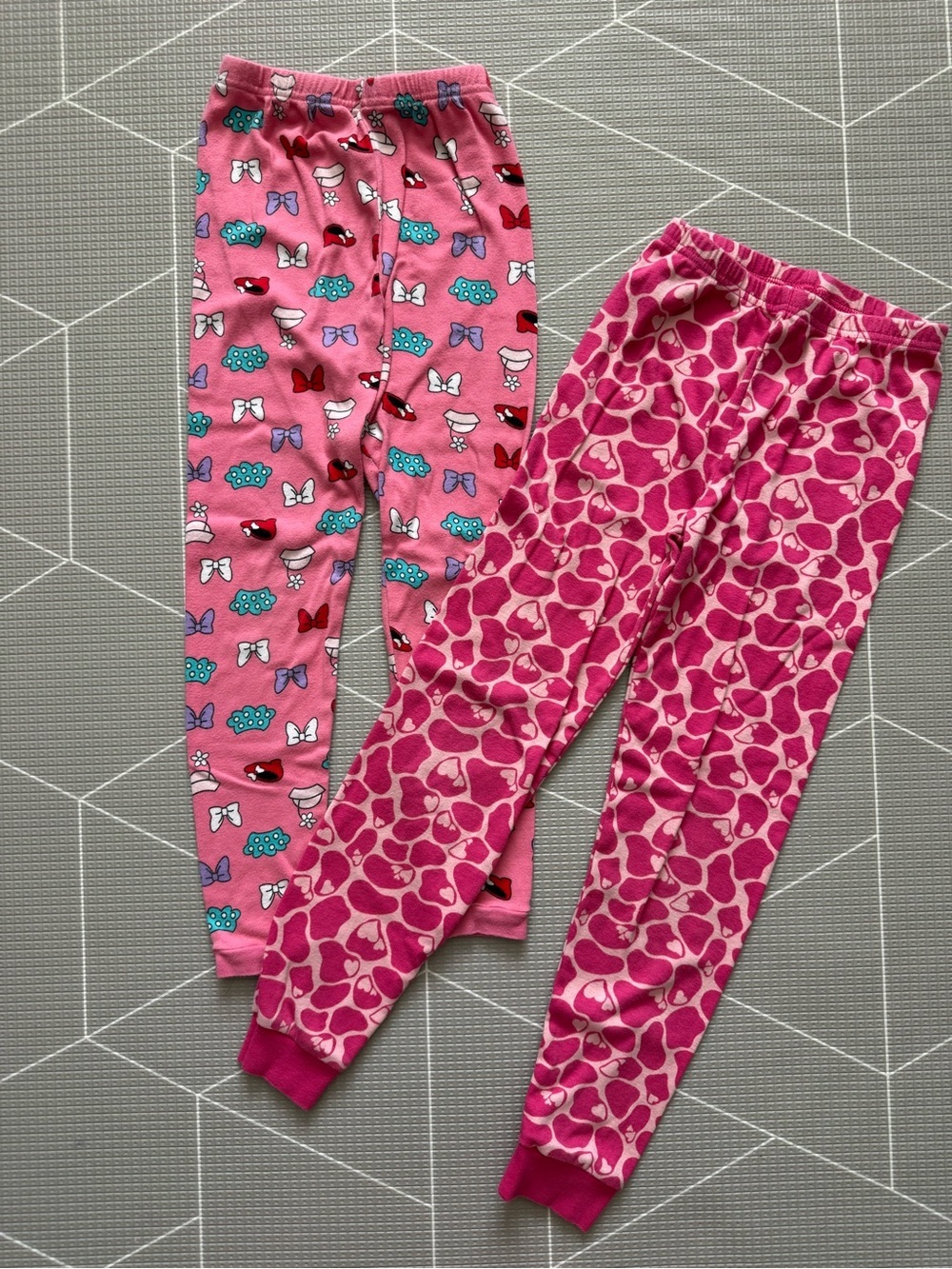 Gymboree|Big girl set of two leggings in Pink Heart & Bow Pattern Pajama Pants••